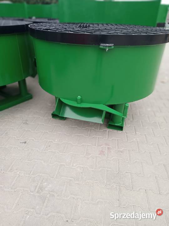 Betoniarka hydrauliczna mieszalnik do pasznawozu