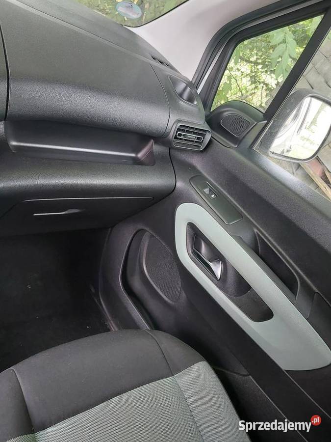Citroen berlingo do przewozu inwalidów 2020r 1500cm3