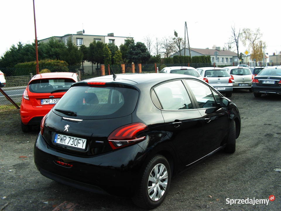 Peugeot 208 12 Etylina 2017 r kurtyny powietrzne wielkopolskie Września