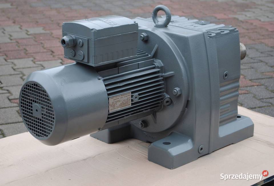 Motoreduktor dwubiegowy 1833kw 4910obr z Kargowa sprzedam