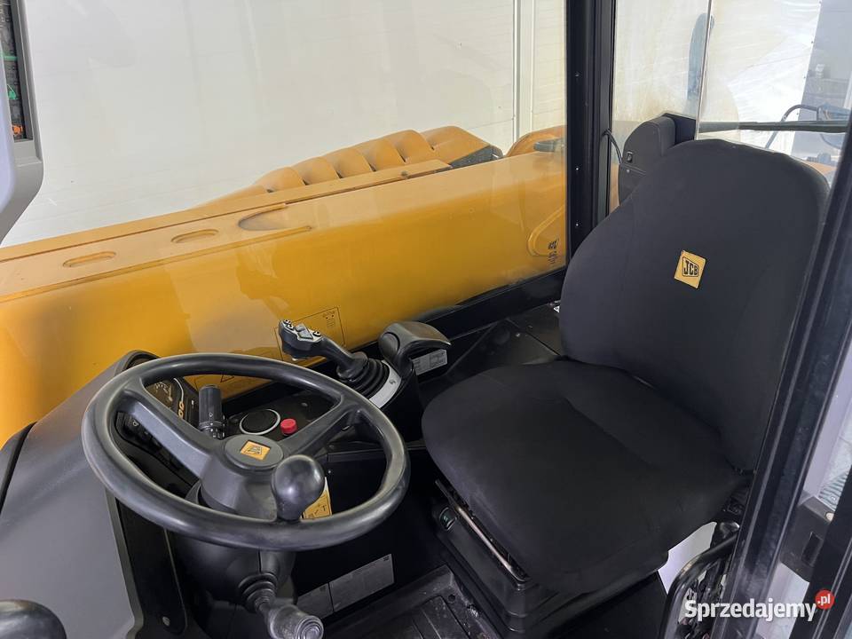 JCB 52656 Agri 2016 ładny stan Rok produkcji 2016 Zambrów