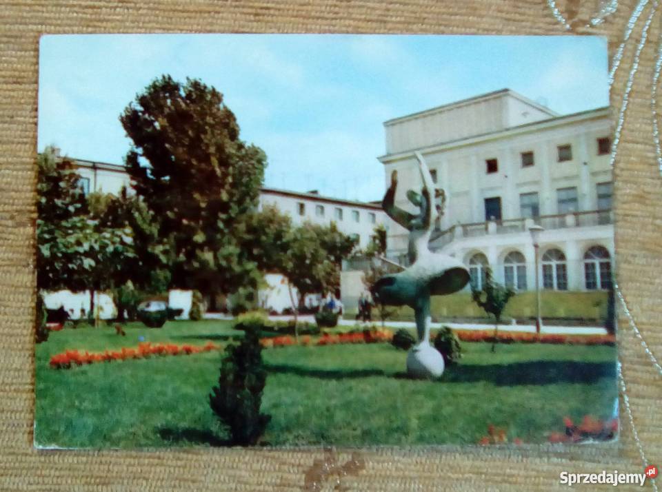 MIELEC SKWER POWIATOWYM DOMU KULTURY Piszczac