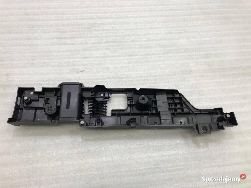 MOCOWANIE BAGAŻNIKA PRAWE BMW F31 Motoryzacja wielkopolskie