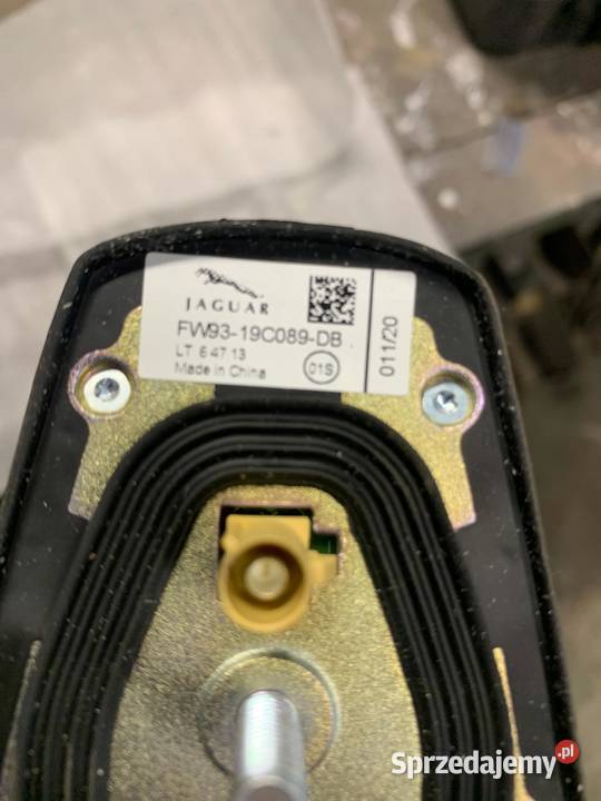 ANTENA DACHOWA JAGUAR XE X760 FW9319C089DB
