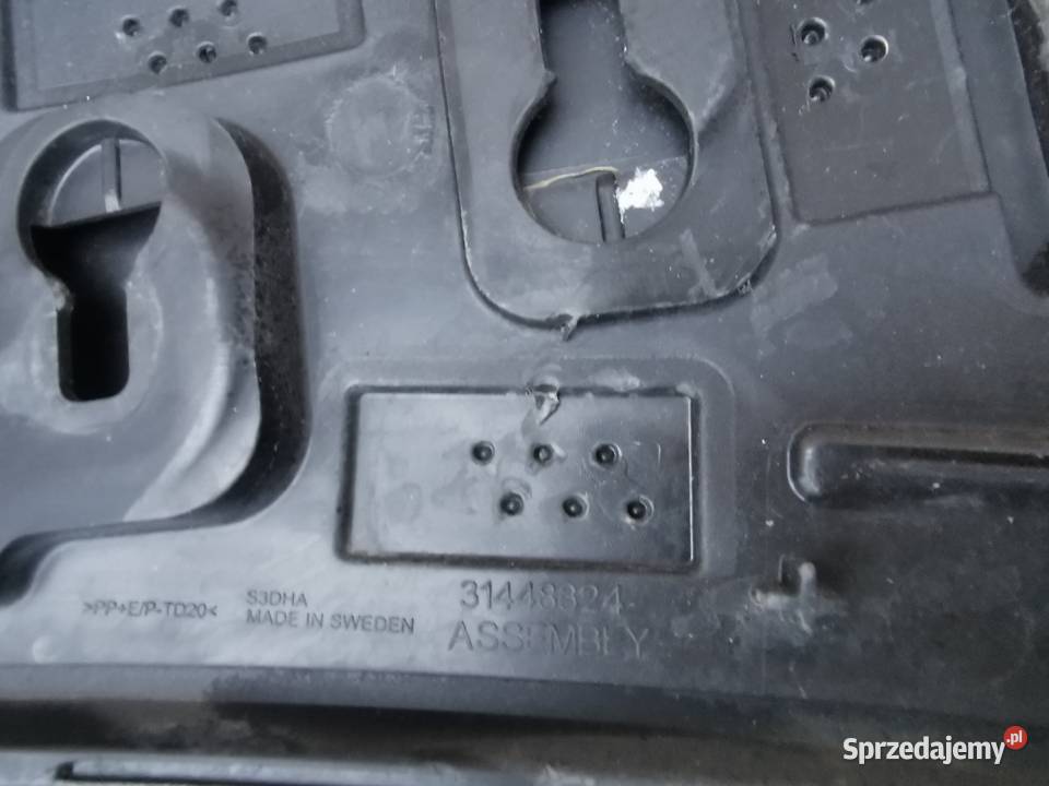 Listwa błotnika przód lewa volvo xc40 31448348 Rok produkcji 2018 Sieraków