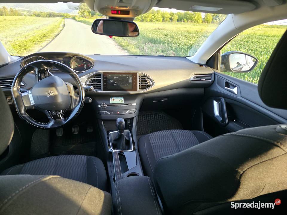 Peugeot 308 12thp 2015r Rok produkcji 2015