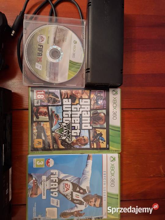 Zestaw Xbox 360 2 Pady 3 Gry Konsole i automaty Warszawa