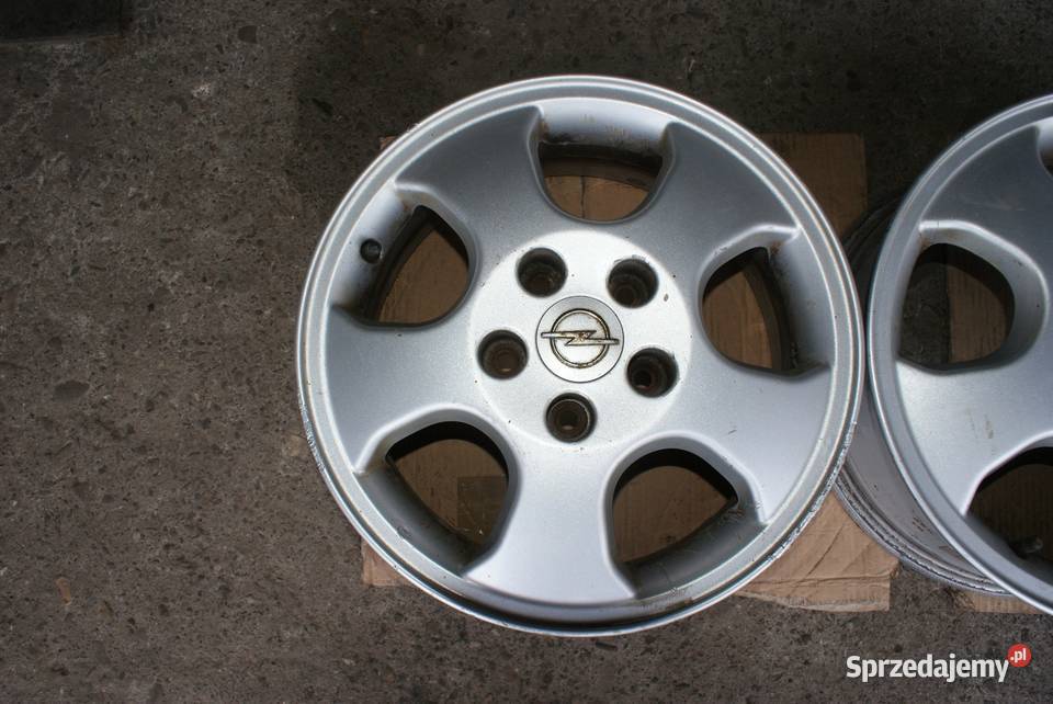 Felgi aluminiowe 5x110 6Jx15 ET43 Opel Zafira Nozdrzec