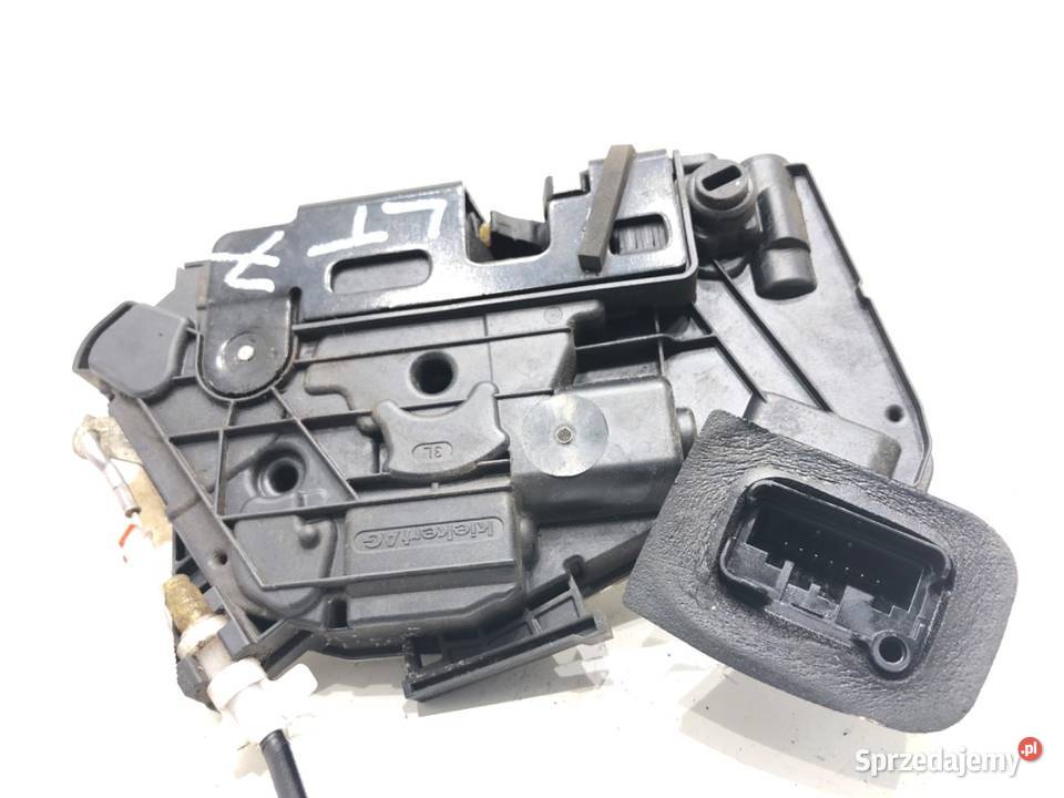 ZAMEK DRZWI LEWY TYŁ VW GOLF VII Hatchback