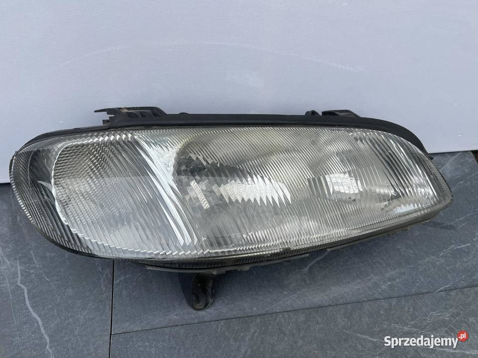OPEL OMEGA B PRAWA LAMAP PRZÓD Lampy przednie Ostroróg