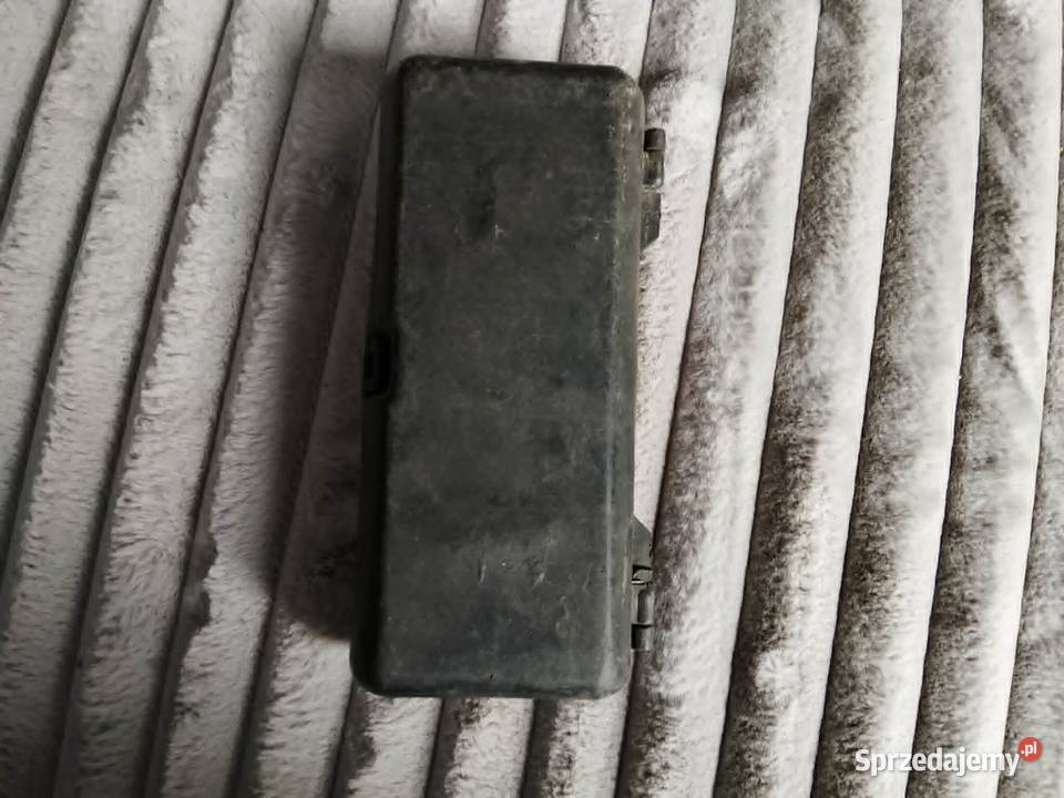 Fiat 126p skrzynka narzędziowa z kluczami Namysłów