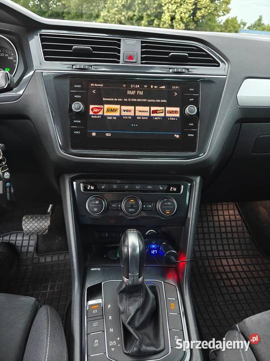 VW Touran 20 TSI 180 4x4 DSG pomorskie
