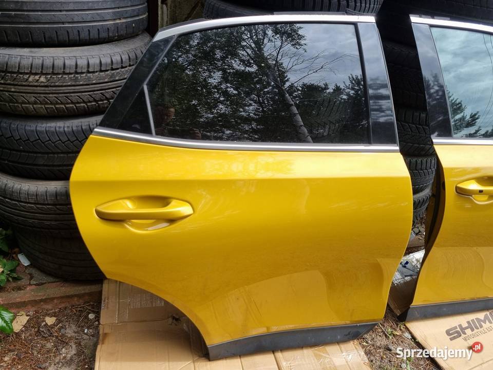 DRZWI PRAWY TYŁ KIA XCEED DRZWI PRAWY TYŁ XCEED Drzwi
