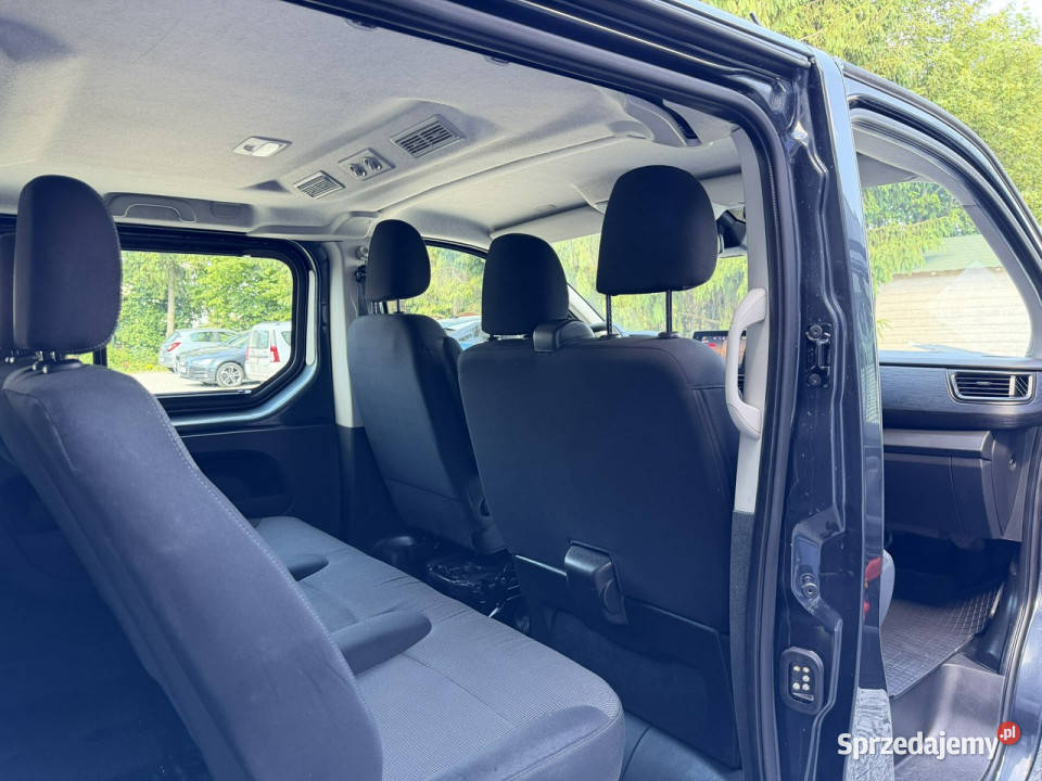 Renault Trafic long L2H1 brygadówka 9osobowy 20 manualna Warszawa