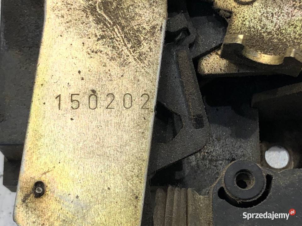 ZAMEK KLAPY TYŁ MERCEDES W639 Bus osobowe