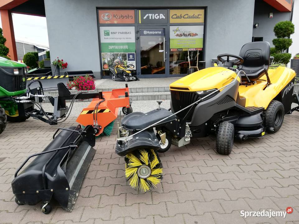 Traktor ogrodowy z zamiatarką firm Stiga 7102W Kobiele Wielkie