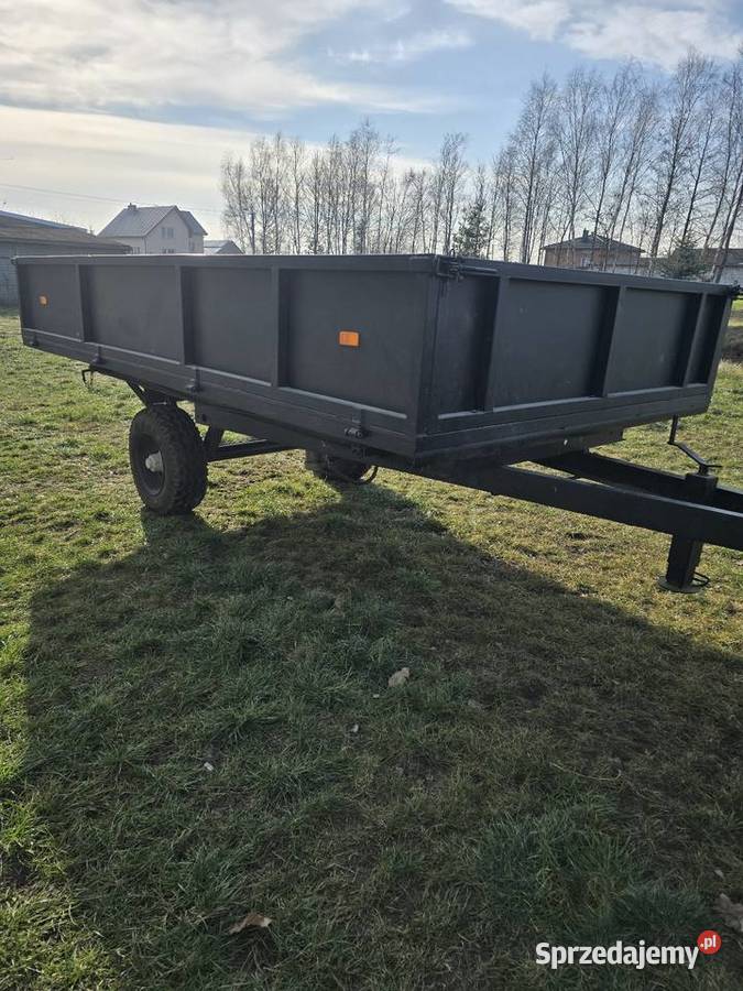 Przyczepa d47 i d732 Przyczepy rolnicze łódzkie Gąski