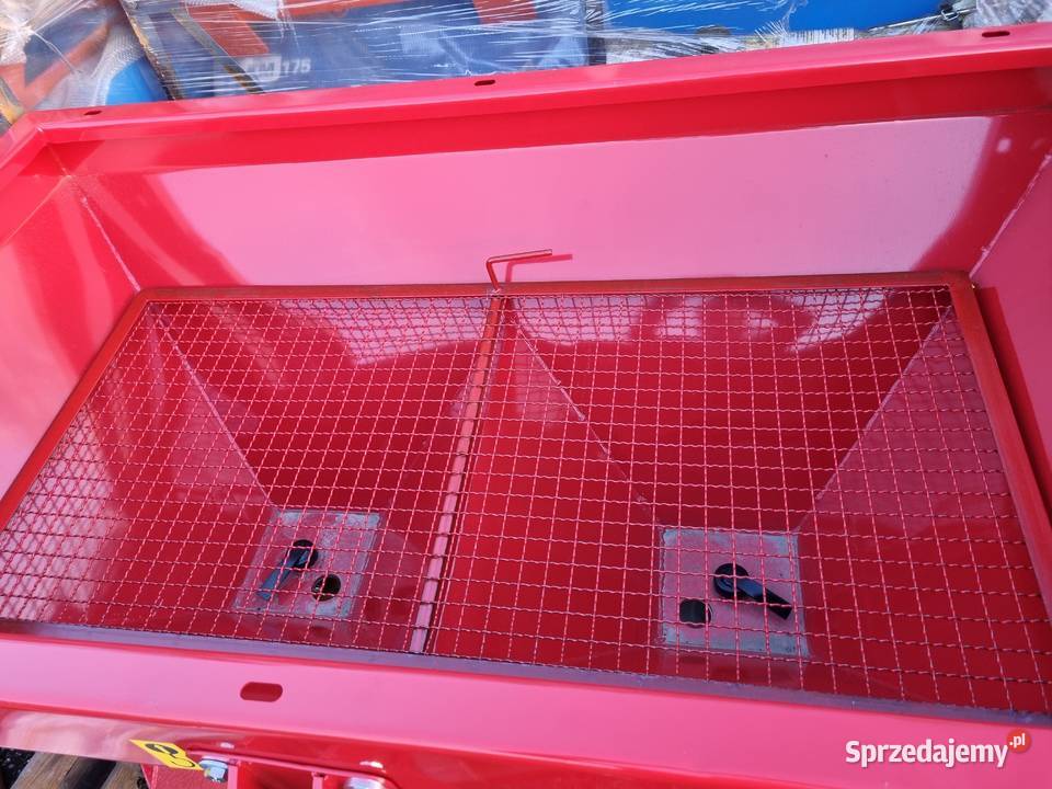 rozsiewacz do nawozów dwutarczowy TYTAN Dobra Wola