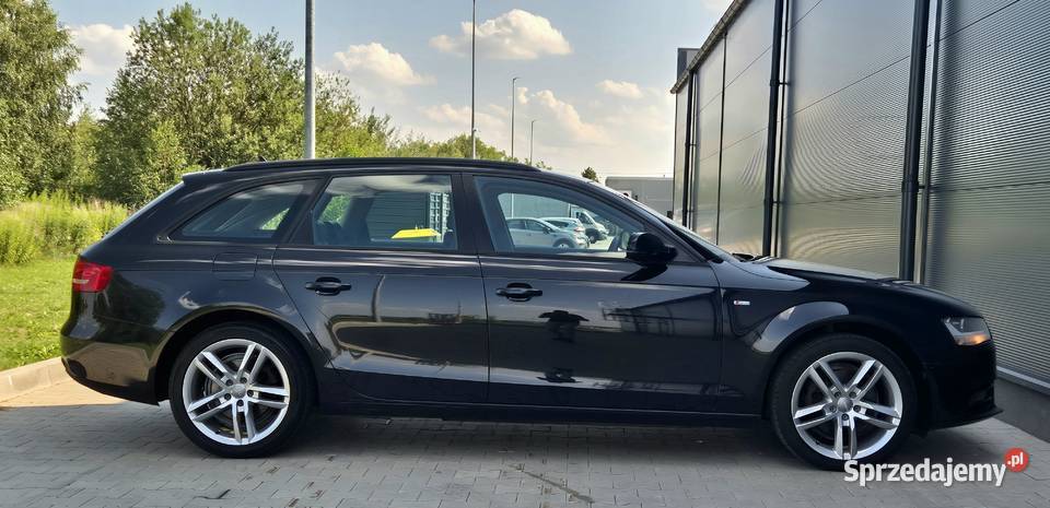 Audi A4 B8 Lift sline a20 TDI CR 213 Stan światła do jazdy dziennej Zamość