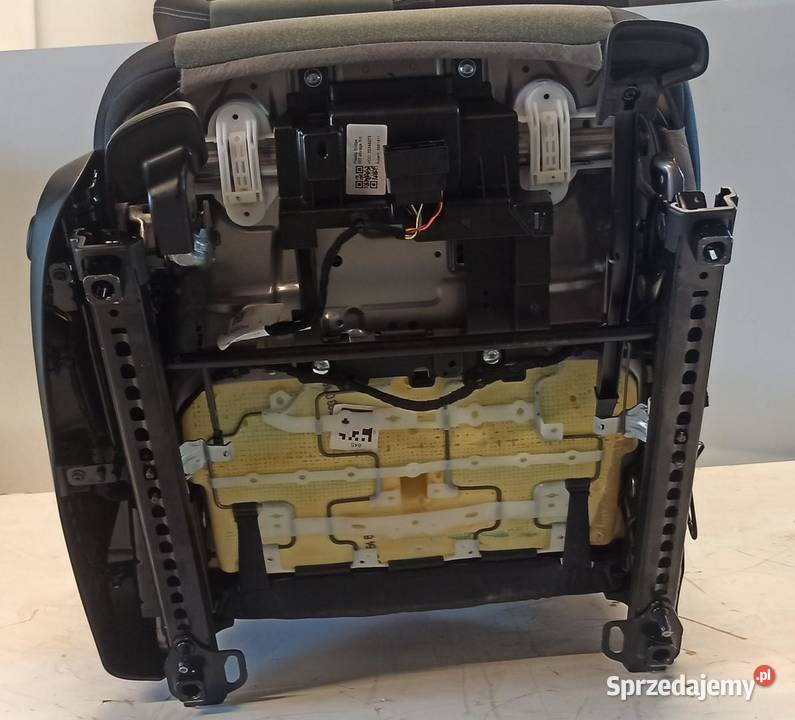 VOLVO XC40 2023 FOTELE KANAPA Wyposażenie wnętrza sprzedam