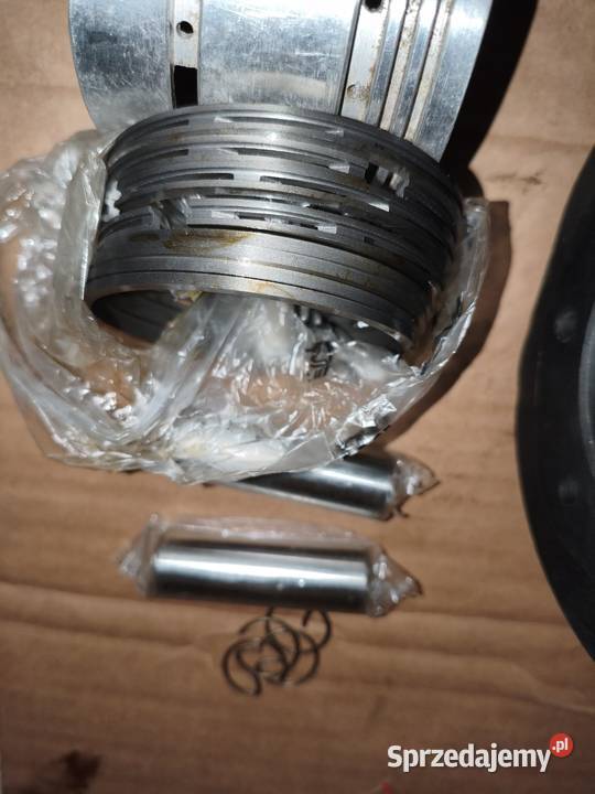 Cylindry szlifie z nowymi tłokami Ural M61 M62 Cylindry, głowice, pierścienie Leszno