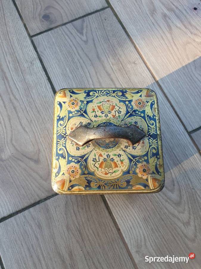 Stara metalową puszka na kawę Myszków