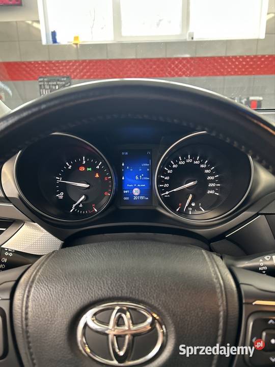 Toyota Avensis 2015r Diesel Combi nowy tempomat małopolskie Kryg