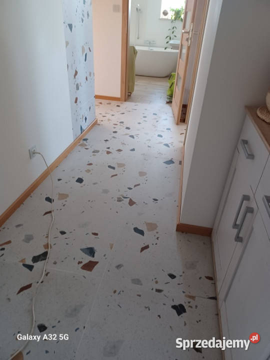 DUŻY APARTAMENT Z MOŻLIWOŚCIĄ ROZDZIELENIAHALA Elbląg sprzedam