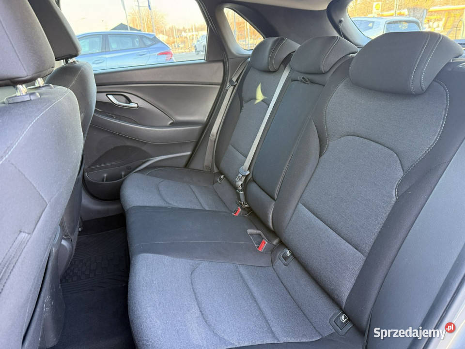 Hyundai i30 15DPI 110 Smart Pakiet Zimowy Salon światła do jazdy dziennej i30 łódzkie
