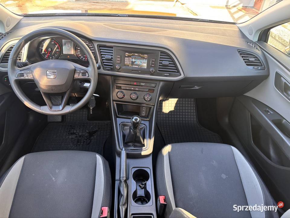 Seat Leon 12 benzyna Pasek 2015 Nowy Targ