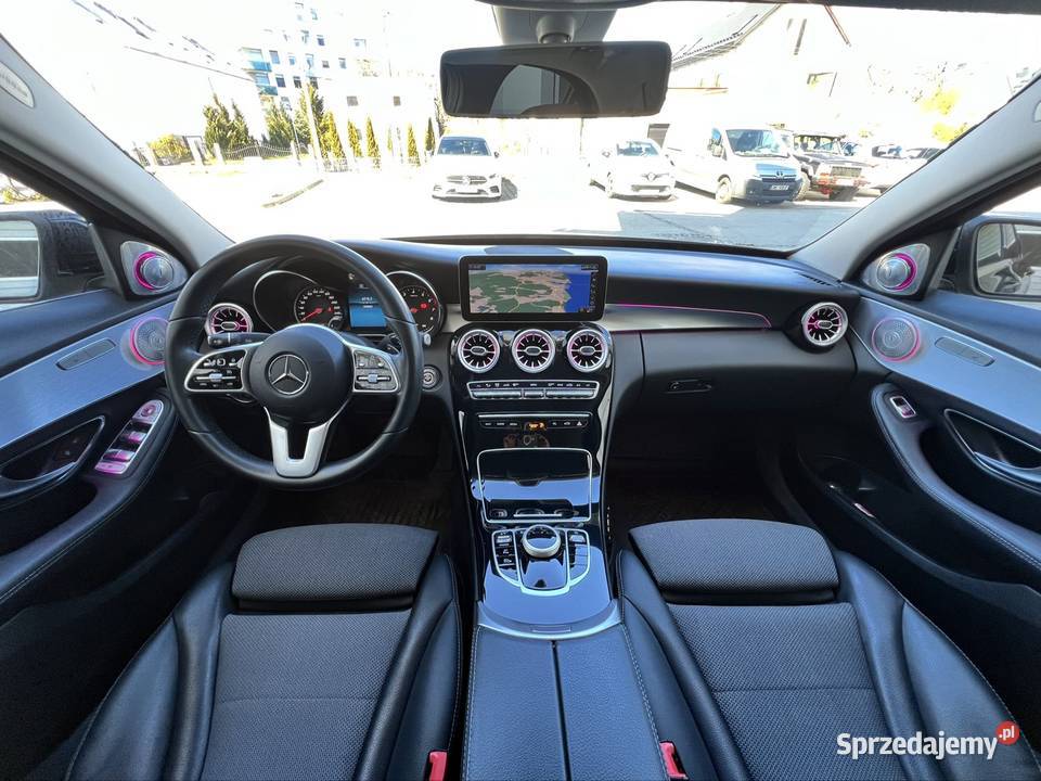 Salon I Rej2020 Serwis Pełny ASO CarPlay Navi światła LED Klasa C Gdynia sprzedam