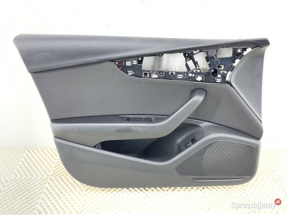 BOCZEK DRZWI LEWY PRZÓD AUDI A4 B9 SedanLimuzyna