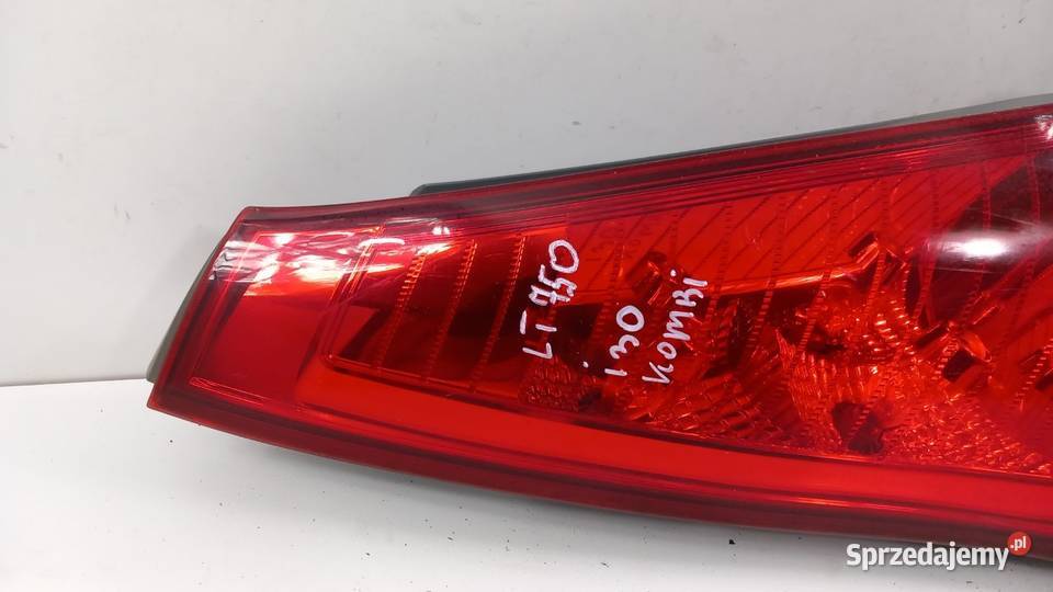 HYUNDAI I30 I LIFT KOMBI LAMPA TYŁ LEWA Zbierkowo