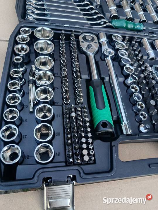 Zestaw 216 sztuk kluczy nieużywany Narzędzia ręczne Rzeszów