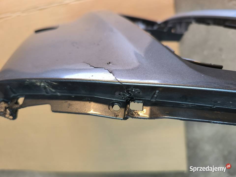 narożnik zderzaka lewy kod lakieru LX7R Audi Q5 osobowe Zderzaki Grajewo sprzedam