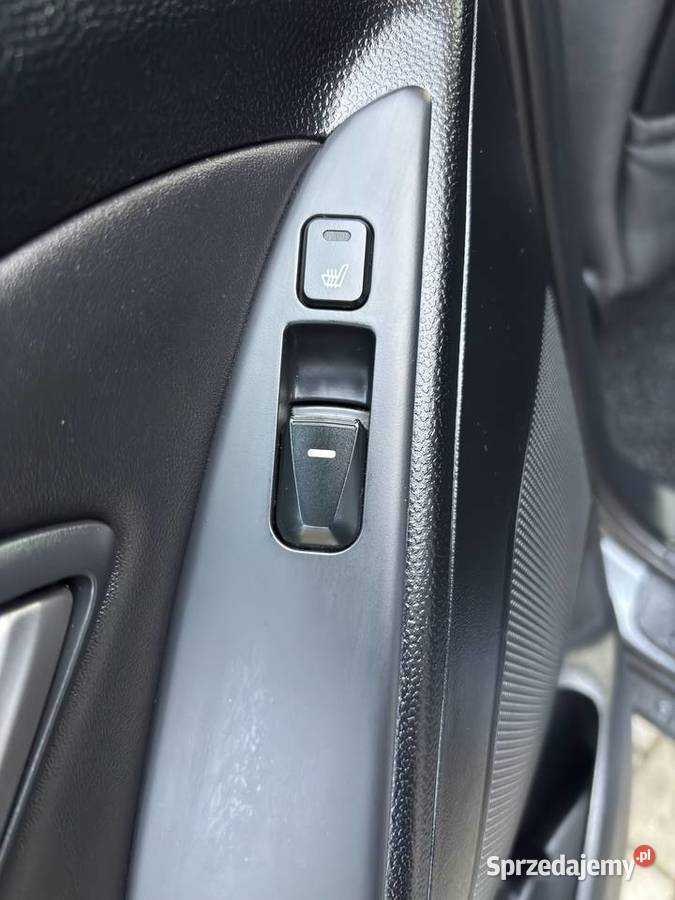 Hyundai ix35 16 135 2010 Bezwypadkowy Mały podgrzewane fotele Sławków