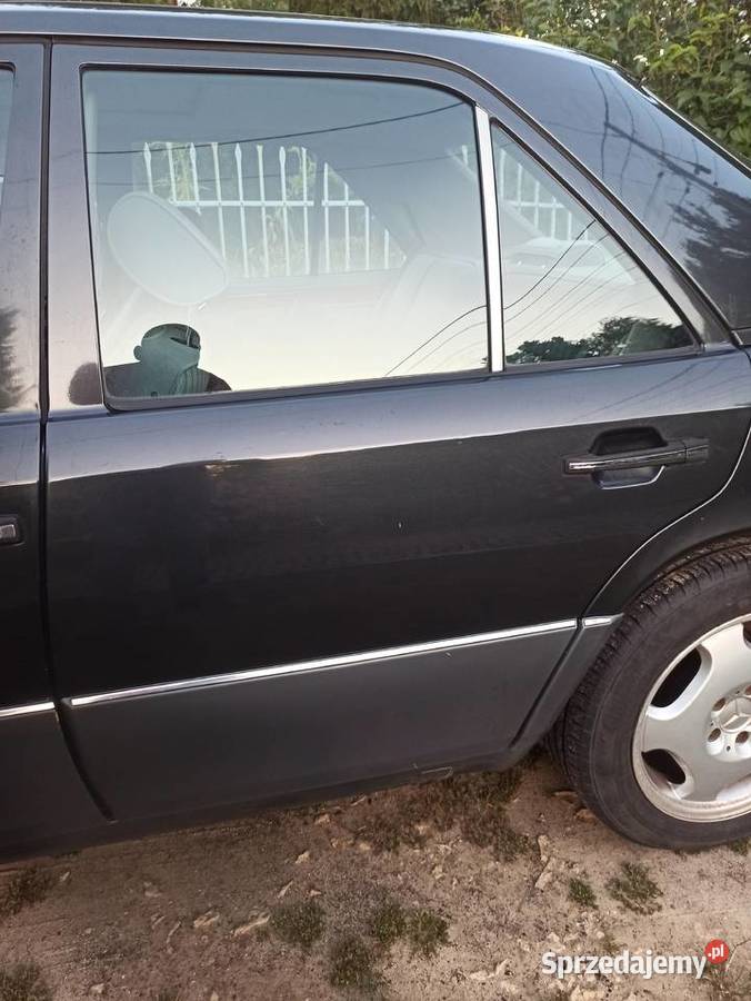 MercedesBenz w124 230e 23 benzyna stan 153000km śląskie Zawiercie