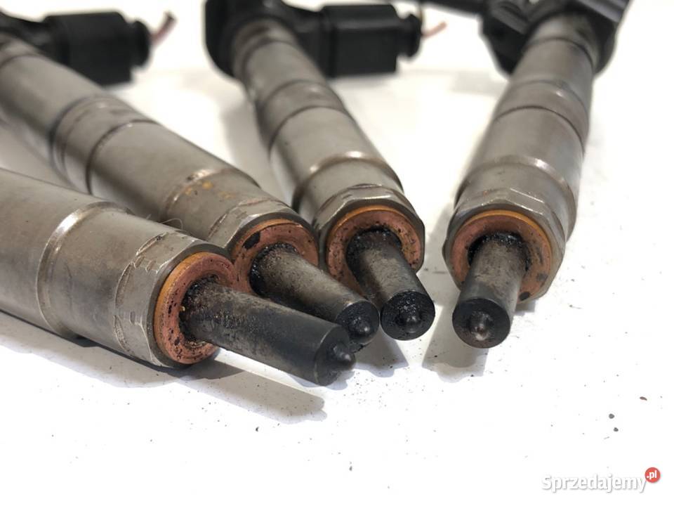 WTRYSKIWACZE KOMPLET AUDI A4 B8 03L130277 20 143 osobowe