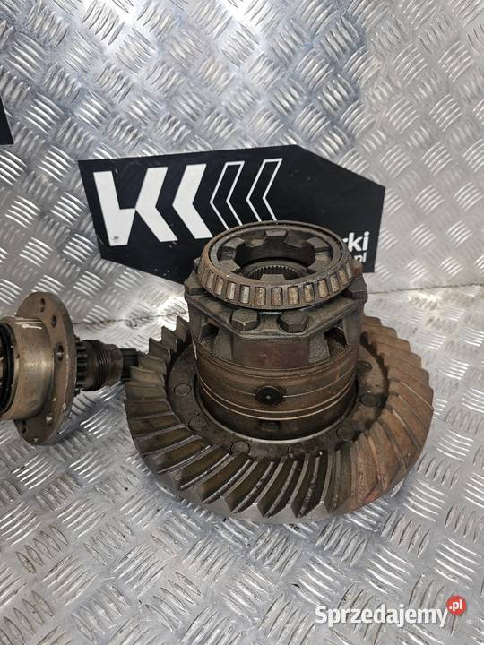 Dyferencjał mechanizm różnicowy Massey Ferguson Gdynia