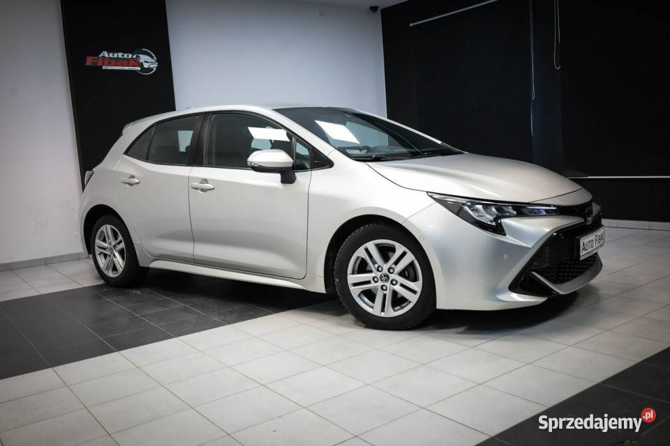 Toyota Corolla Salon PolskaI światła LED Konstantynów Łódzki
