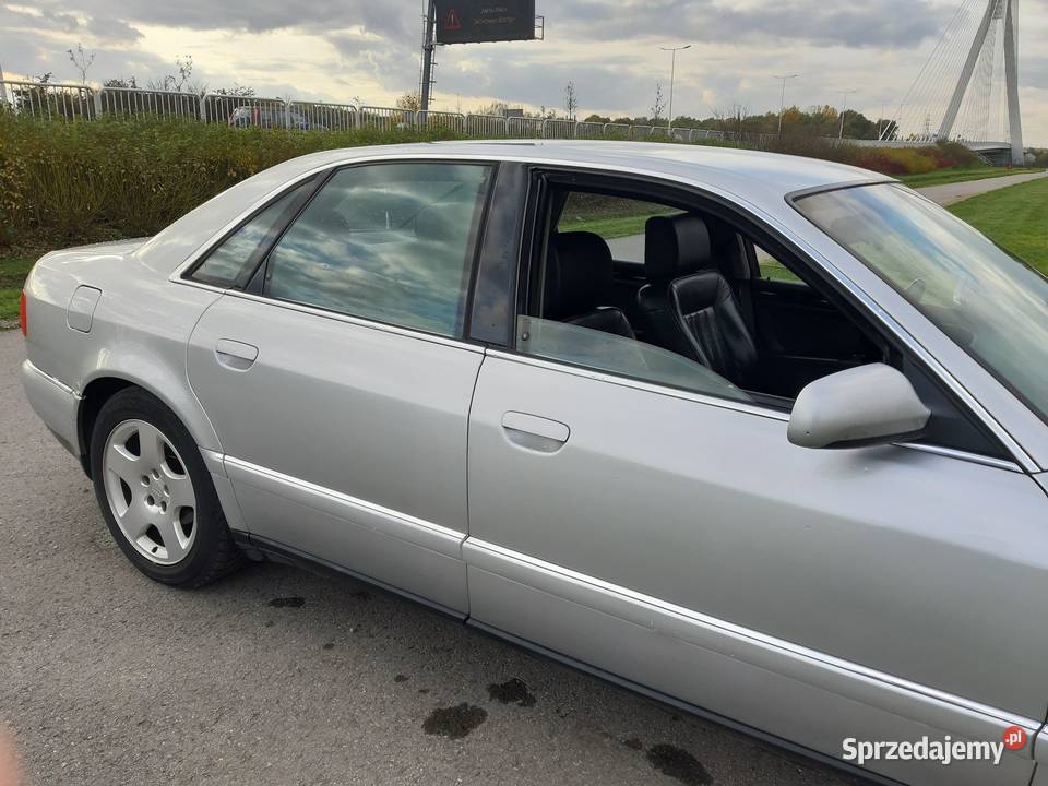 Audi A8 D2 Lift 37 Quattro bogate wyposażenie Nisko