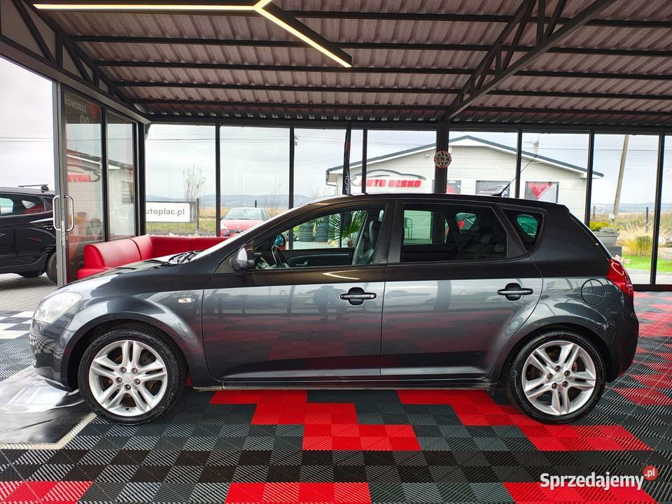 Kia Ceed 16Benzyna Stan aluminiowe felgi Zarszyn