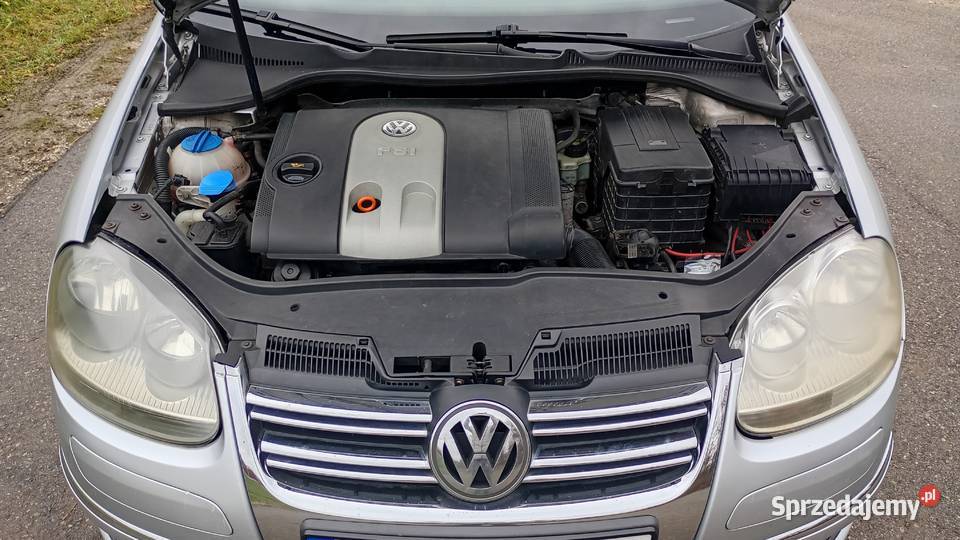 Volkswagen Jetta 16 benzyna FSI 2005 6 biegów możliwa zamiana małopolskie Brzesko sprzedam