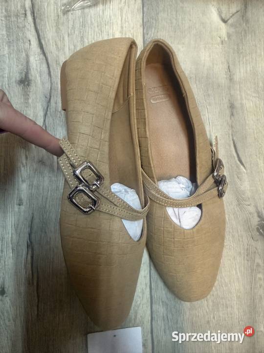 40 Asos Design Beżowe baleriny z zapięciem z Kraków