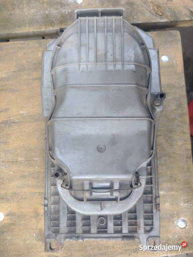 Mercedes C123 S123 lampa przód lewa Hella Łagiewniki