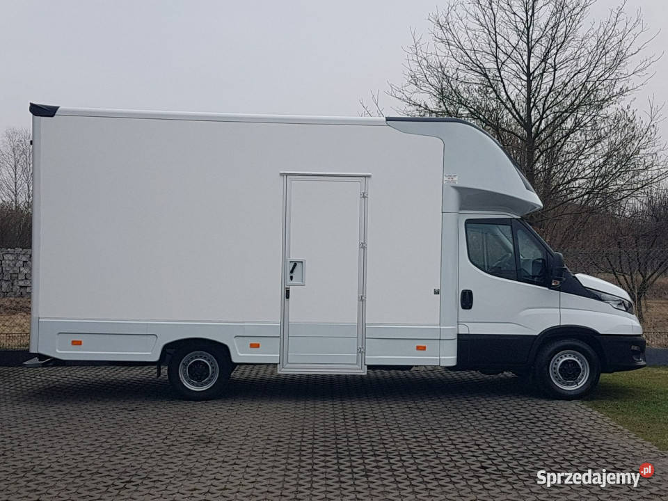 Iveco Daily KONTENER NISKOPODŁOGOWY 443x223x242 Iveco Poręba