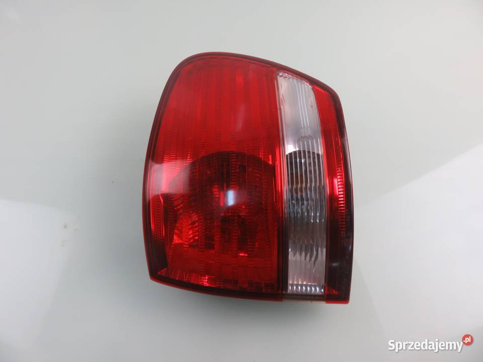 LAMPA PRAWA TYLNA TOYOTA AVENSIS VERSO M2 osobowe małopolskie