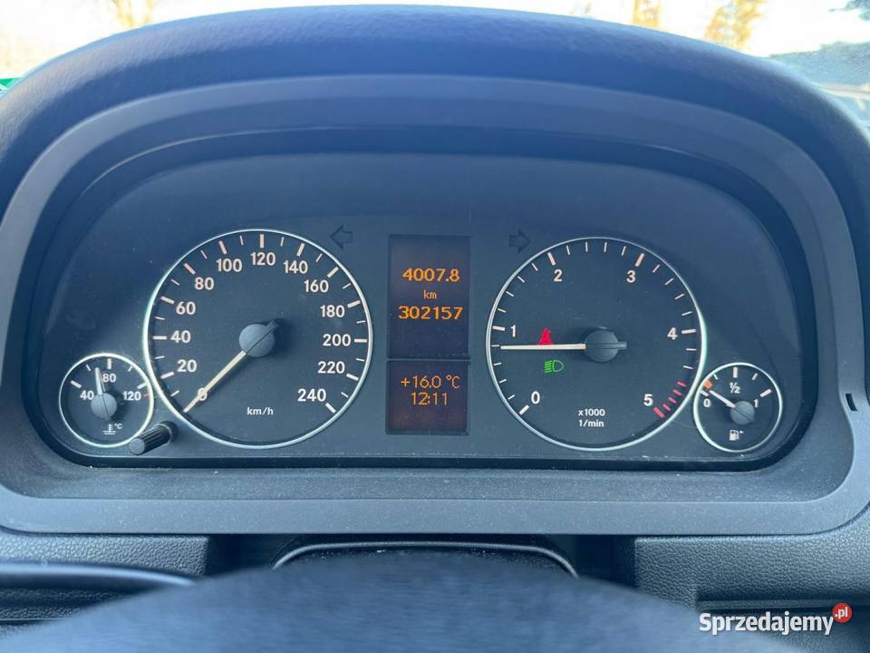 Mercedes Benz A Klasa 180CDI 109 2012r Elegance Nisko