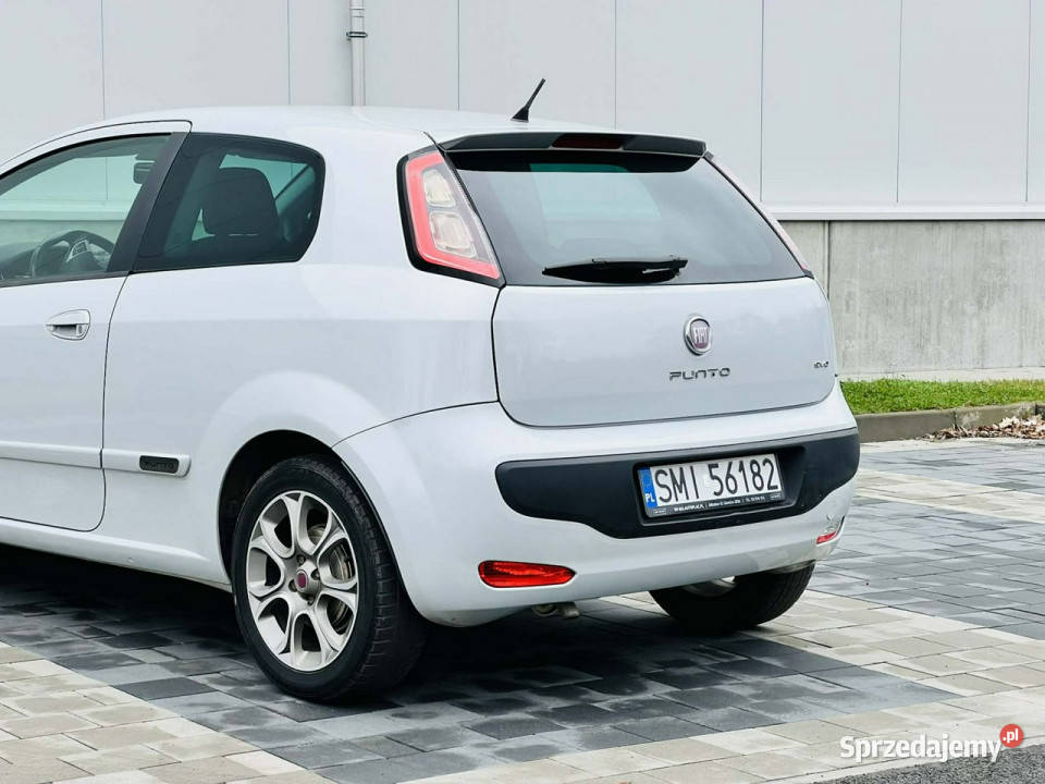 Fiat Punto Evo Fiat Punto Evo 14 Benz garażowany Mikołów sprzedam