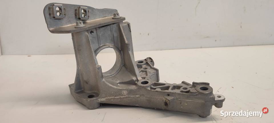 MERCEDES W247 ŁAPA SILNIKA A1771421500 osobowe